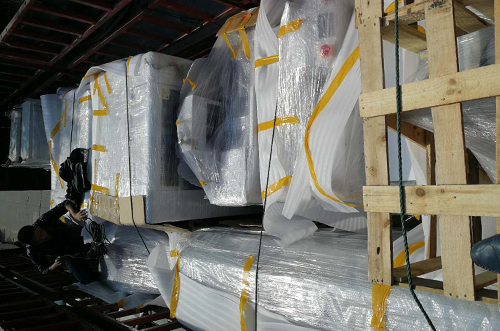 金華客戶SMT設(shè)備專車送貨，貨到上門安裝調(diào)試