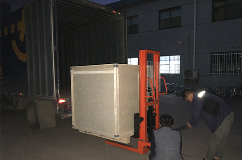 永州客戶SMT設(shè)備專車送貨，貨到上門安裝調(diào)試